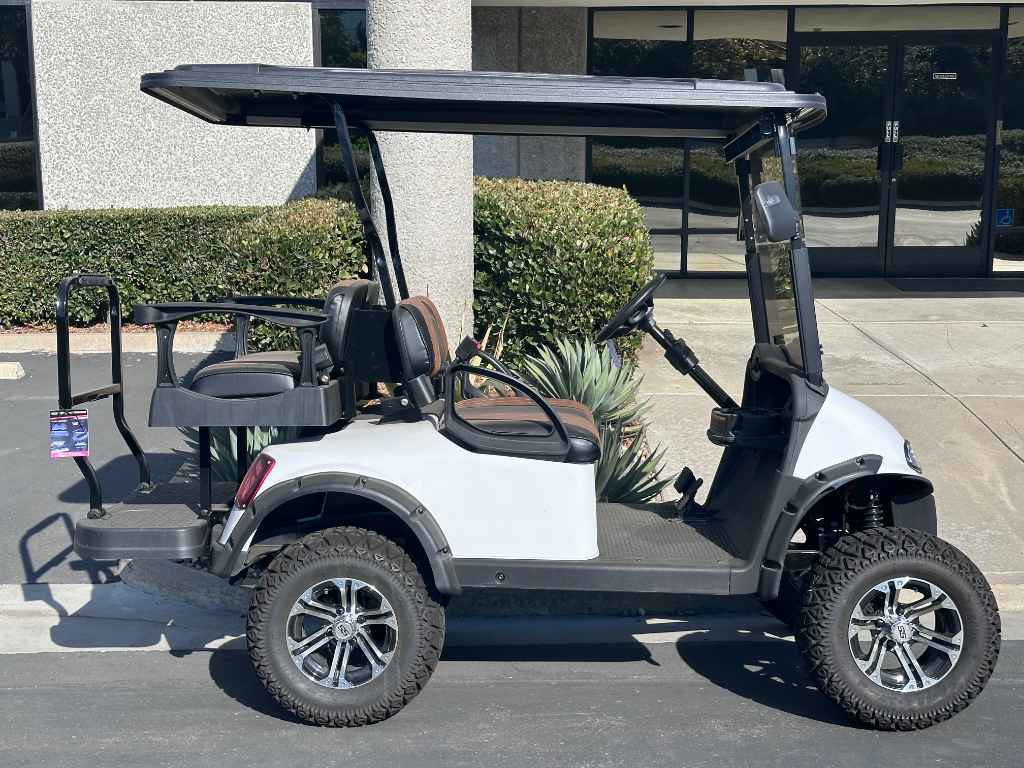 E-Z-GO RXV ELITE