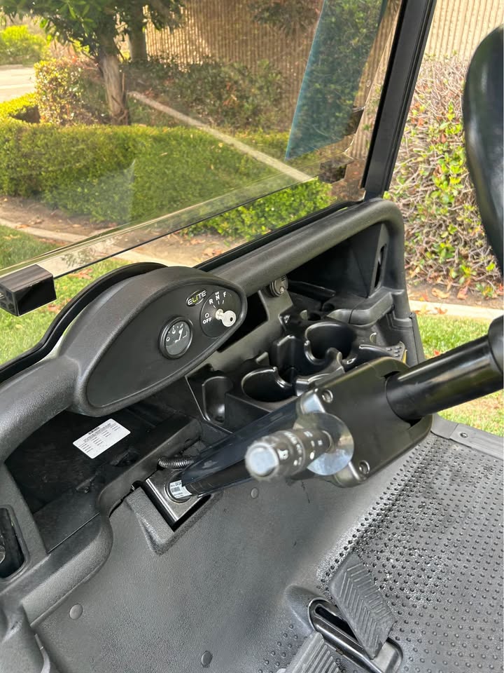 E-Z-GO RXV ELITE