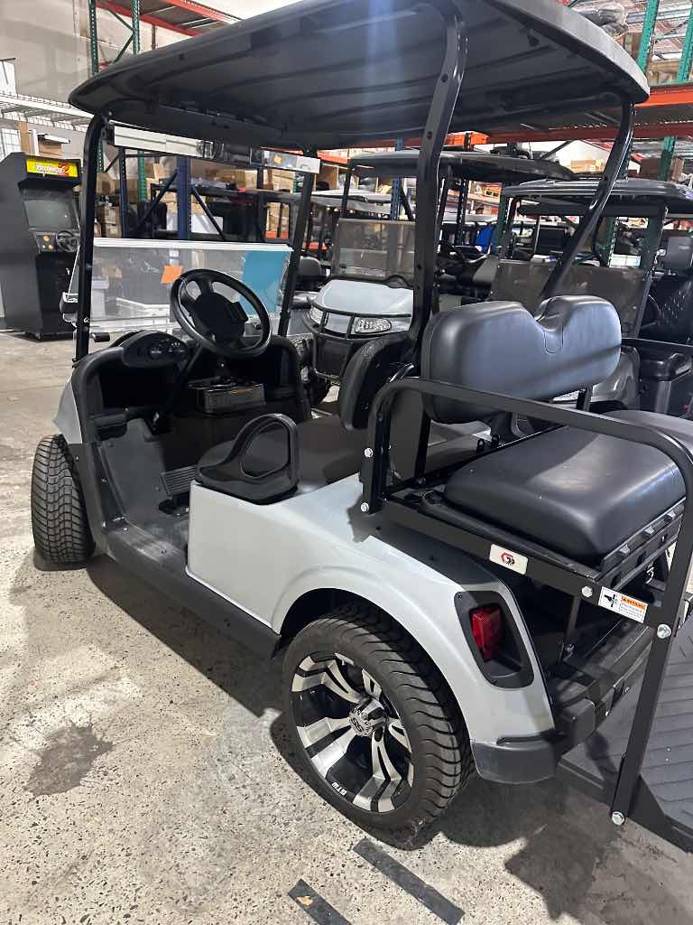 E-Z-GO RXV ELITE