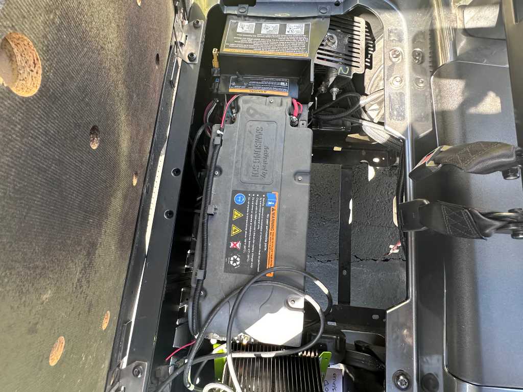 E-Z-GO RXV ELITE